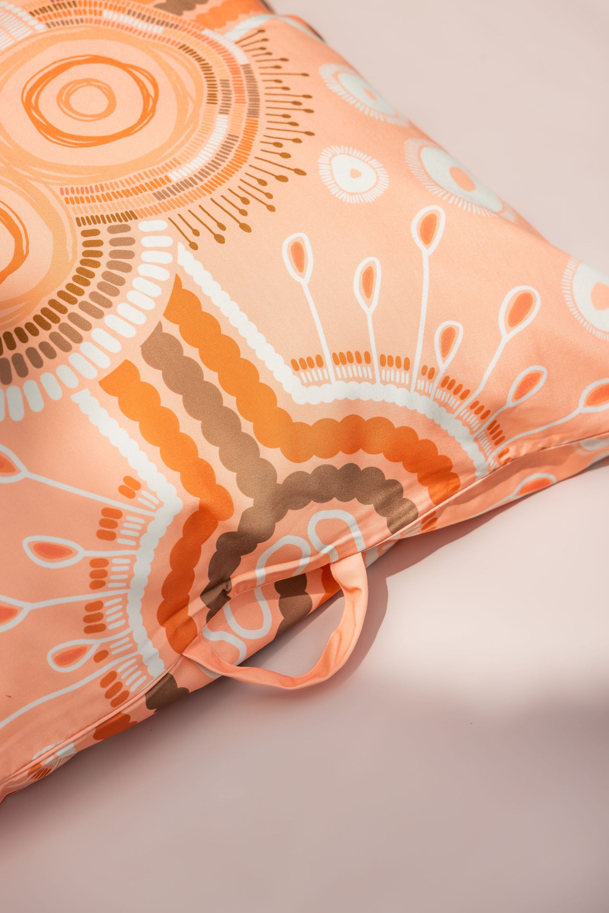 Lilly Pilly Float Outdoor cushion cover