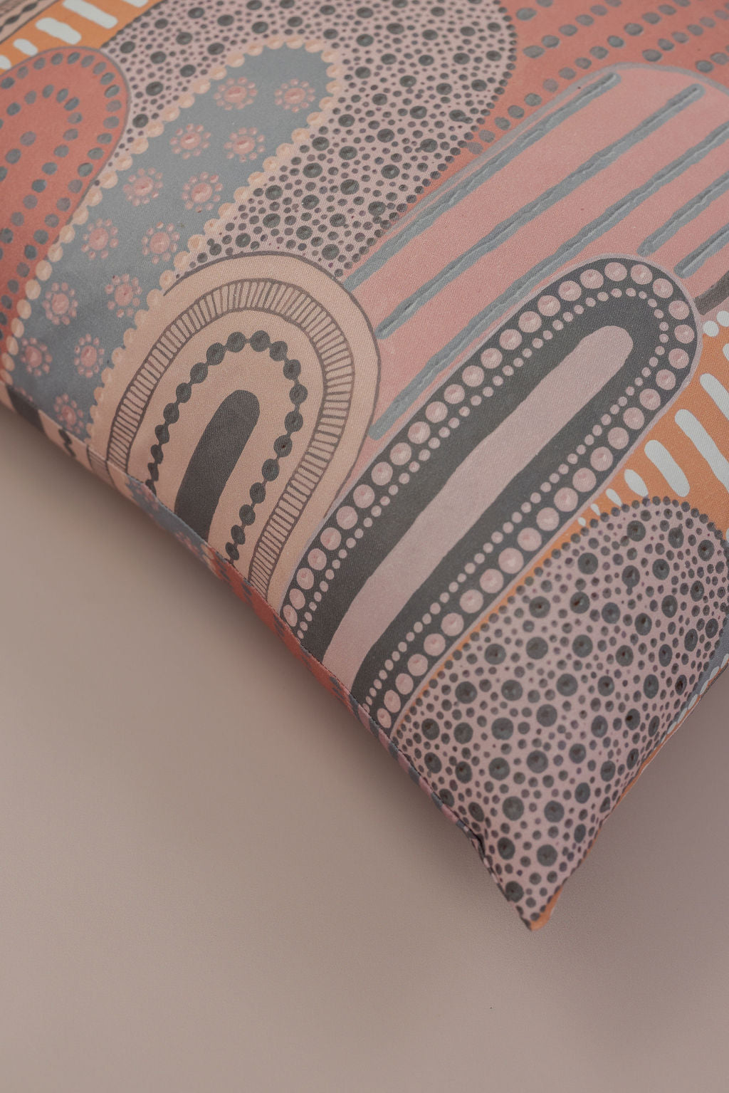 'Yarong Mulei' Sandhills Cushion
