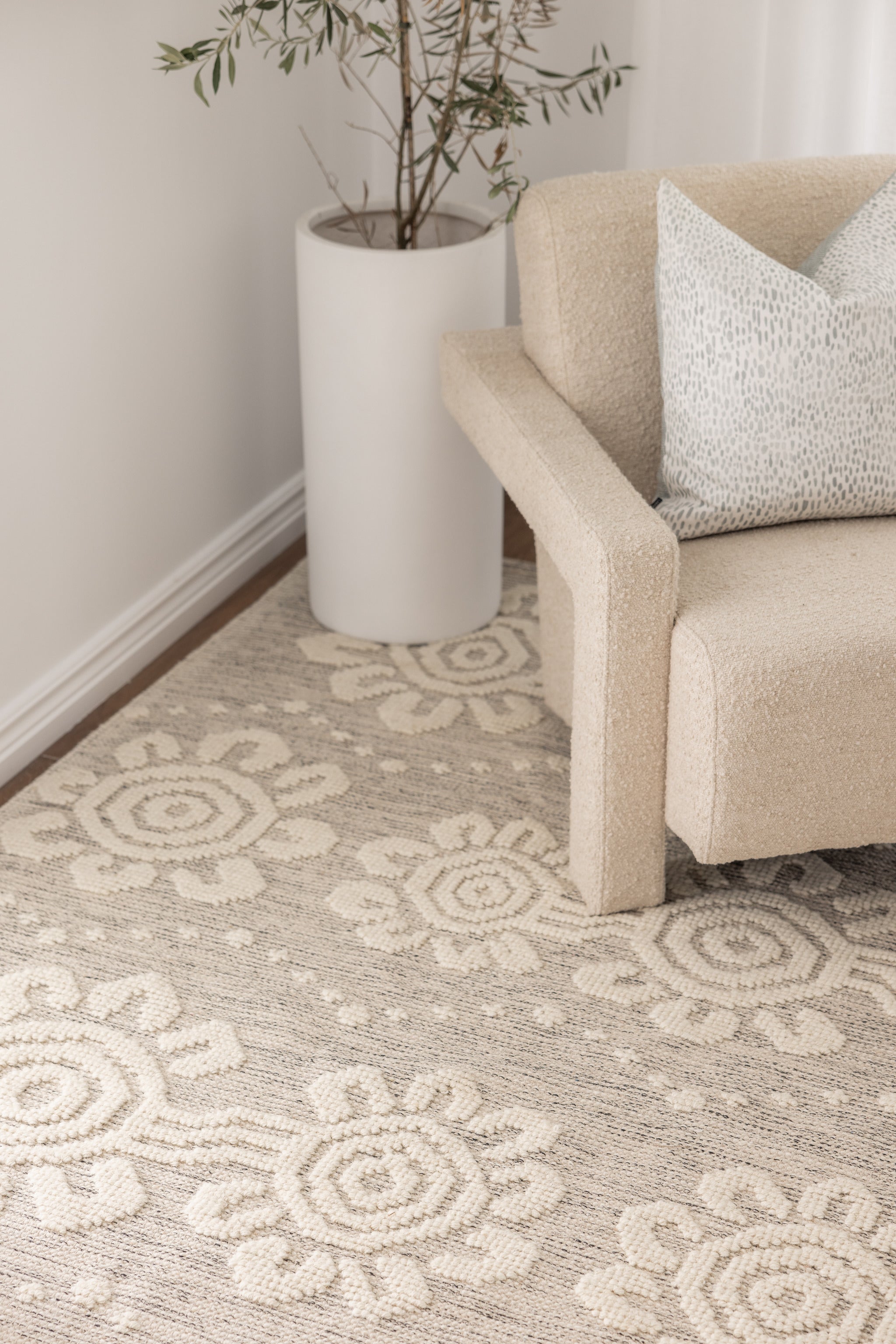 Aboriginal Rugs, Mats & Cushions | EMRO Designs | Australia